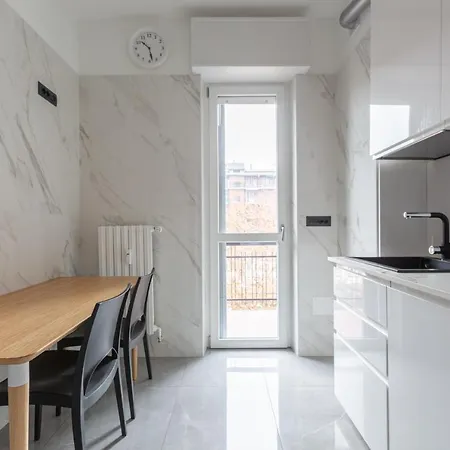Bnbutler - Largo Promessi Sposi - Moderno E Confortevole Apartamento