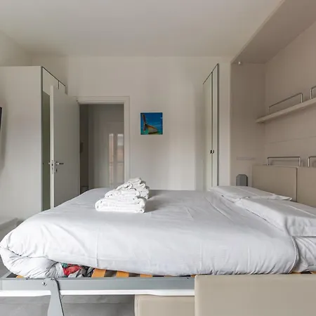 Bnbutler - Largo Promessi Sposi - Moderno E Confortevole * Milán